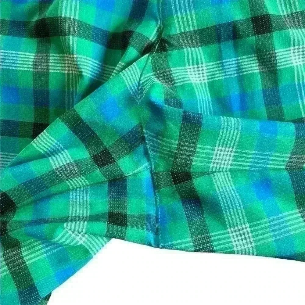 Nike Women's Golf Shorts Size 32 Dri-Fit Bermuda Green Blue Plaid EUC - Picture 7 of 13